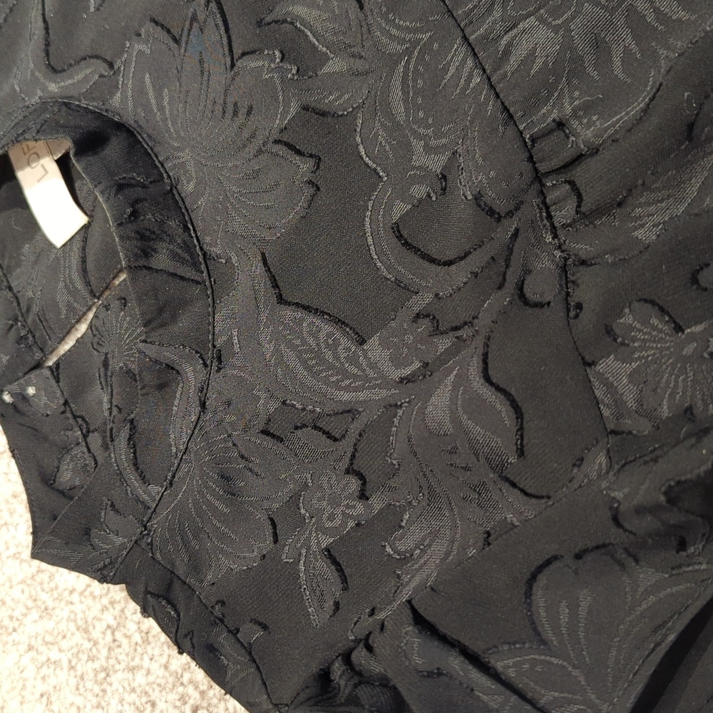 Ruffle Sleeve Shell Top - Picture 2 of 3